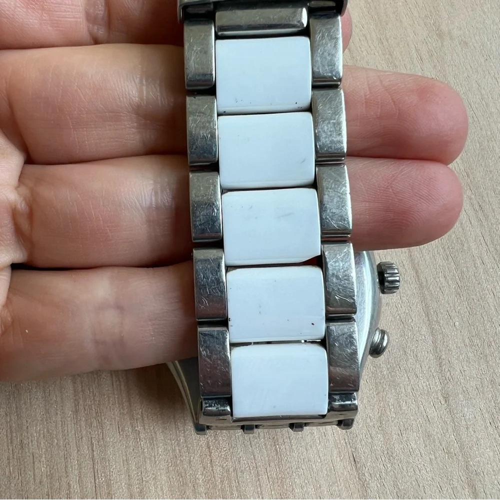 Swatch Irony YCS511GC Dreamwhite Chronograph Wristwatch With Date NEW BATTERY